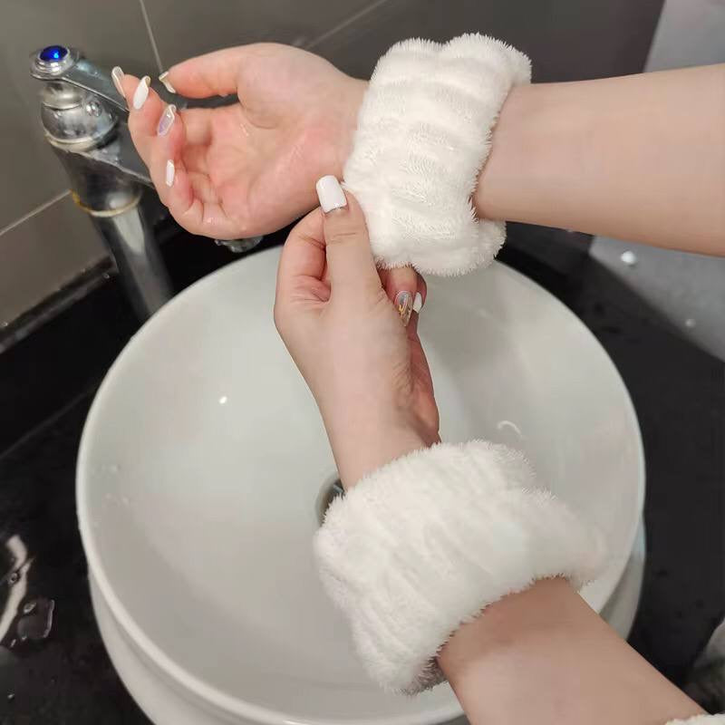 2pcs One Pair Wash Face and Wrist Band