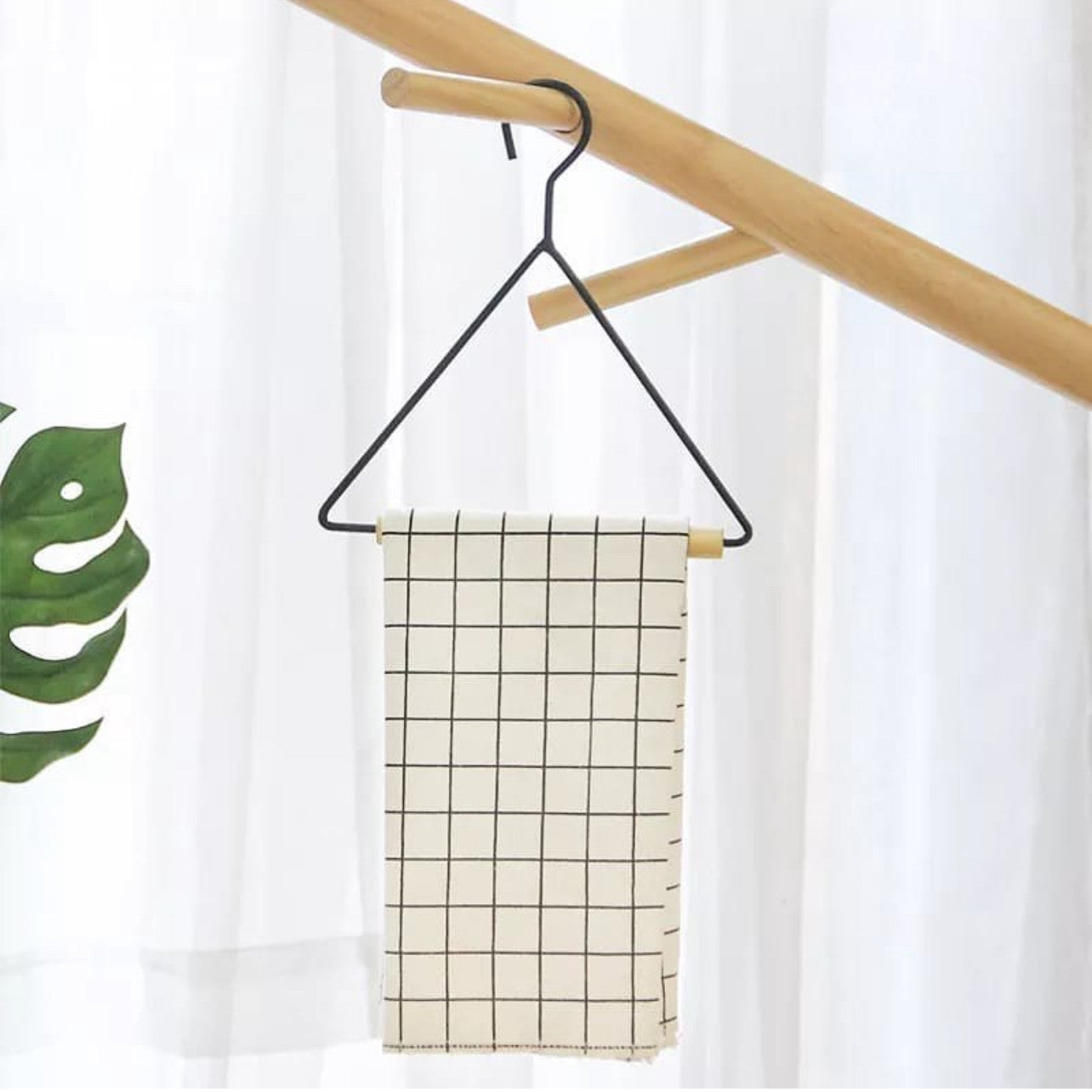 Nordic Geometric design wood iron towel storage rack