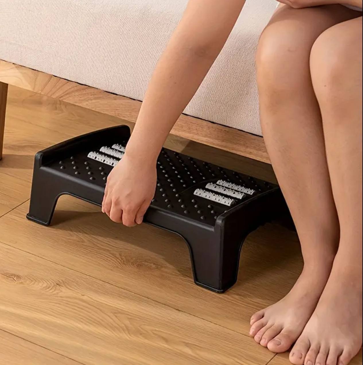 Ergonomic & nonskid foot rest / Toilet stool for rest & pain relief