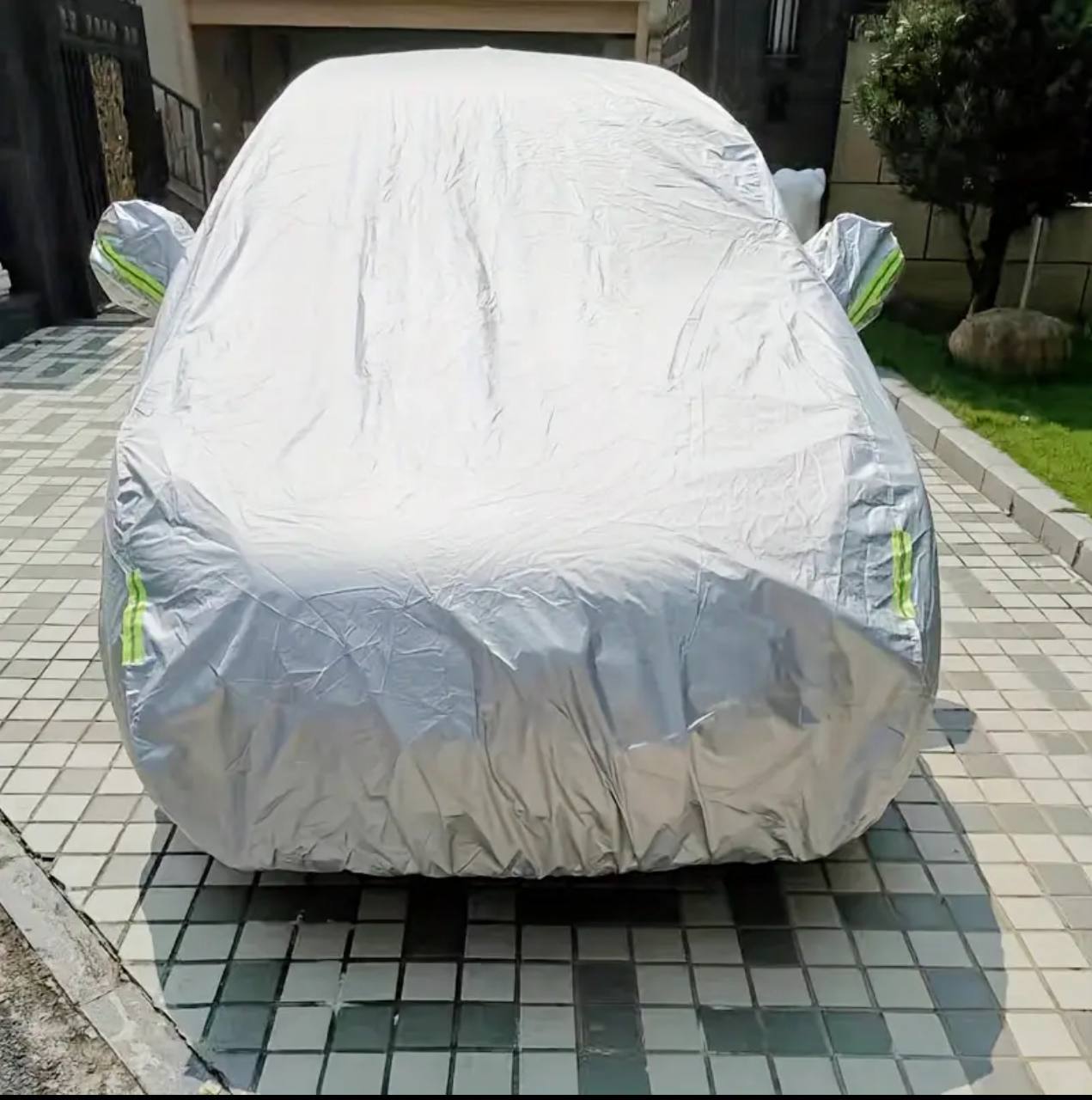 High Quality Universal Grey Car Cover with fleece on the inside part & Has Reflector on the sides