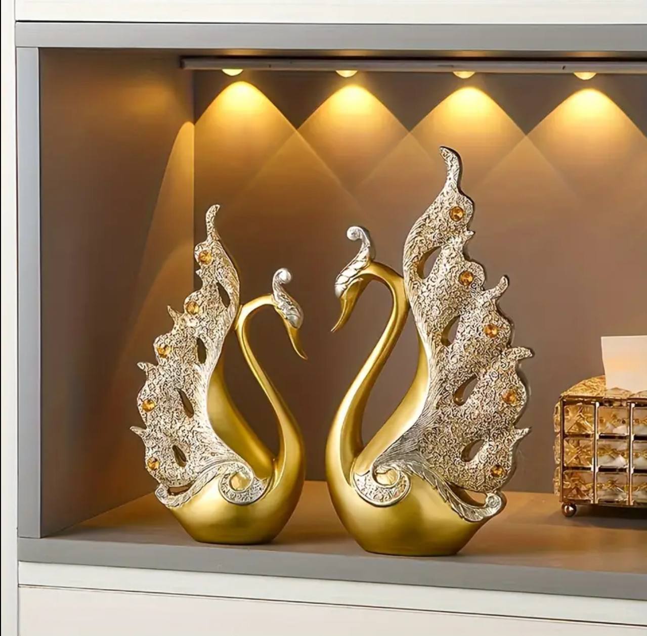 European Couple Swan Ornament
Crafts
