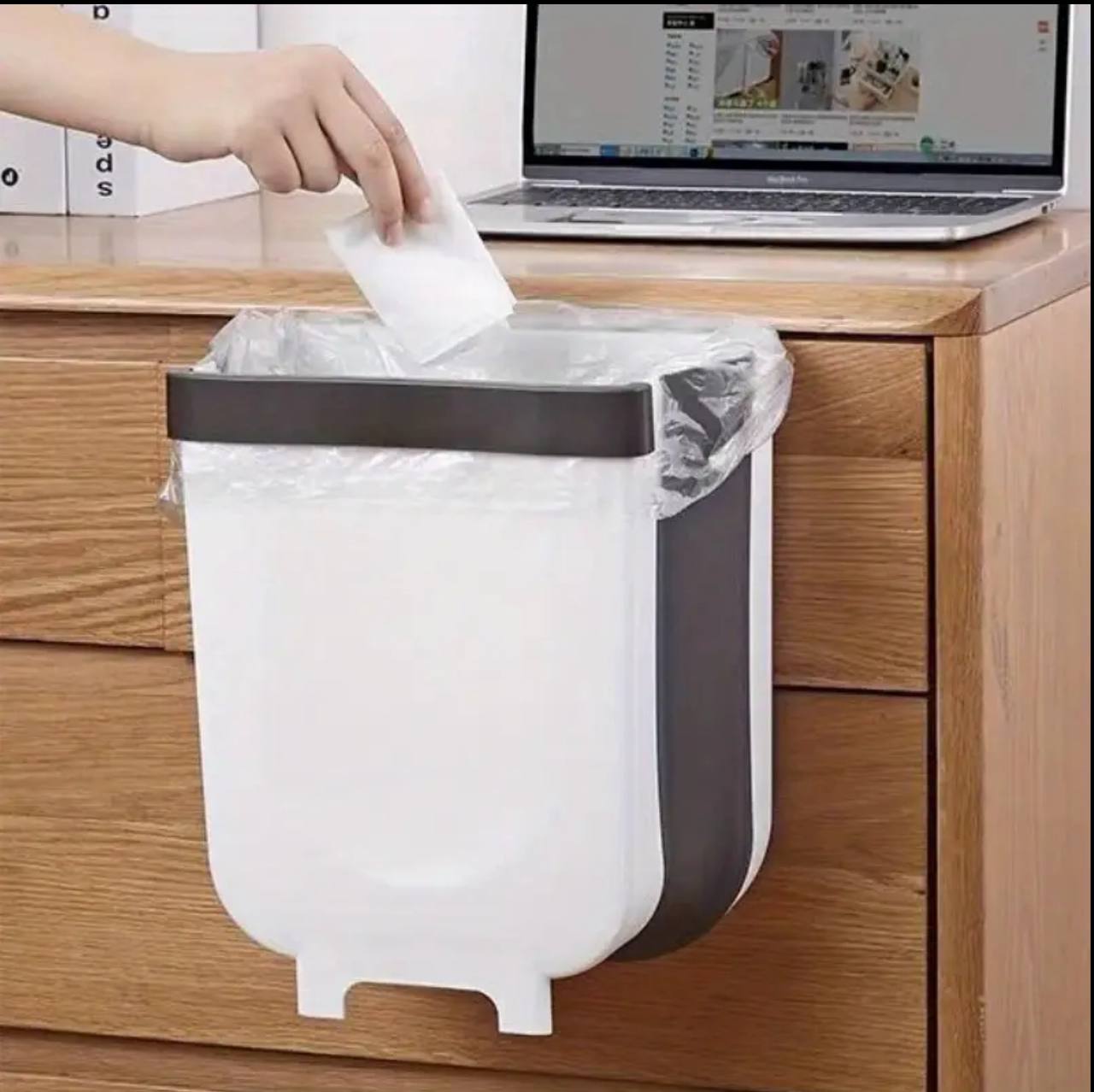 Kitchen hanging dustbinKitchen hanging dustbin