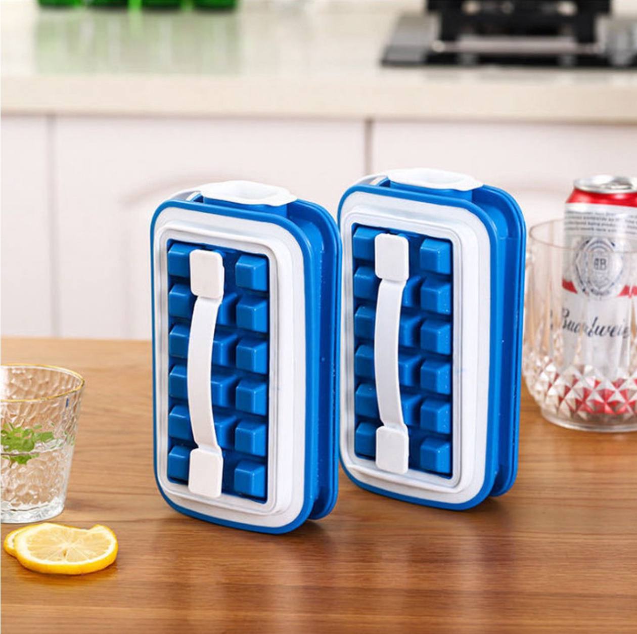 Portable leakable ice cube mold