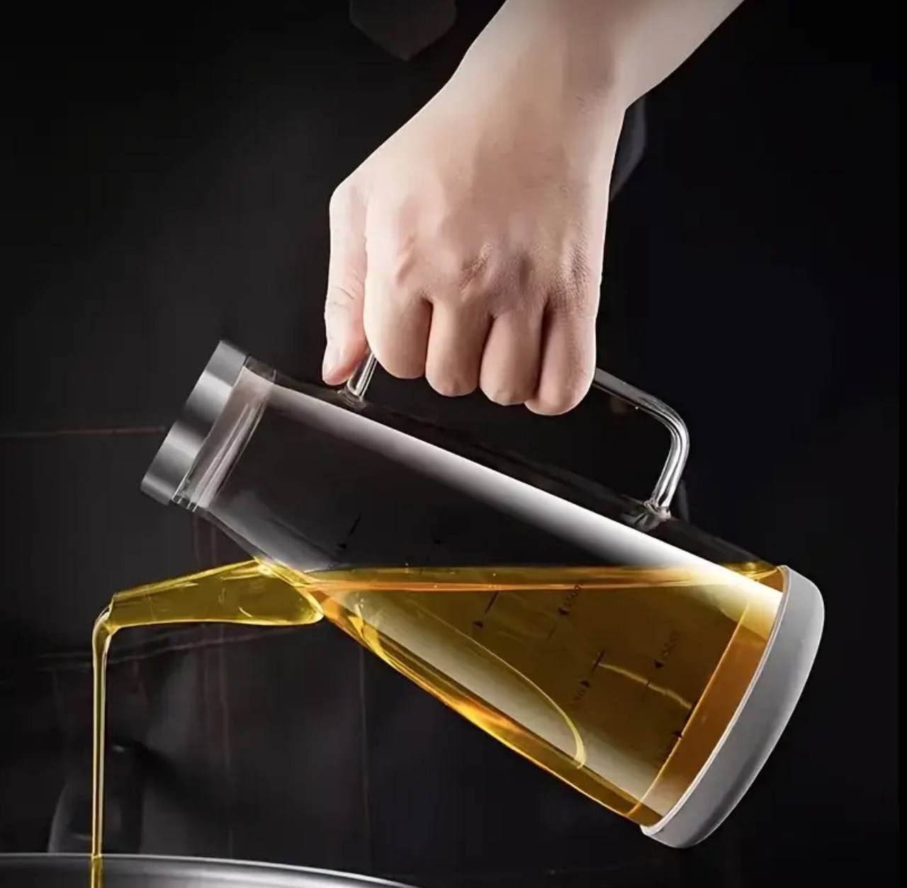 High Borosilicate Glass Oil Bottle with silicone base