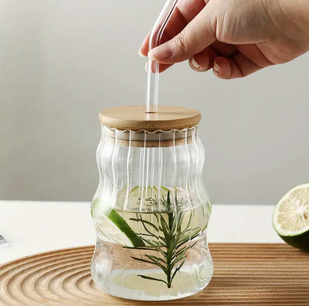 500ml striped glass cup with bamboo lid