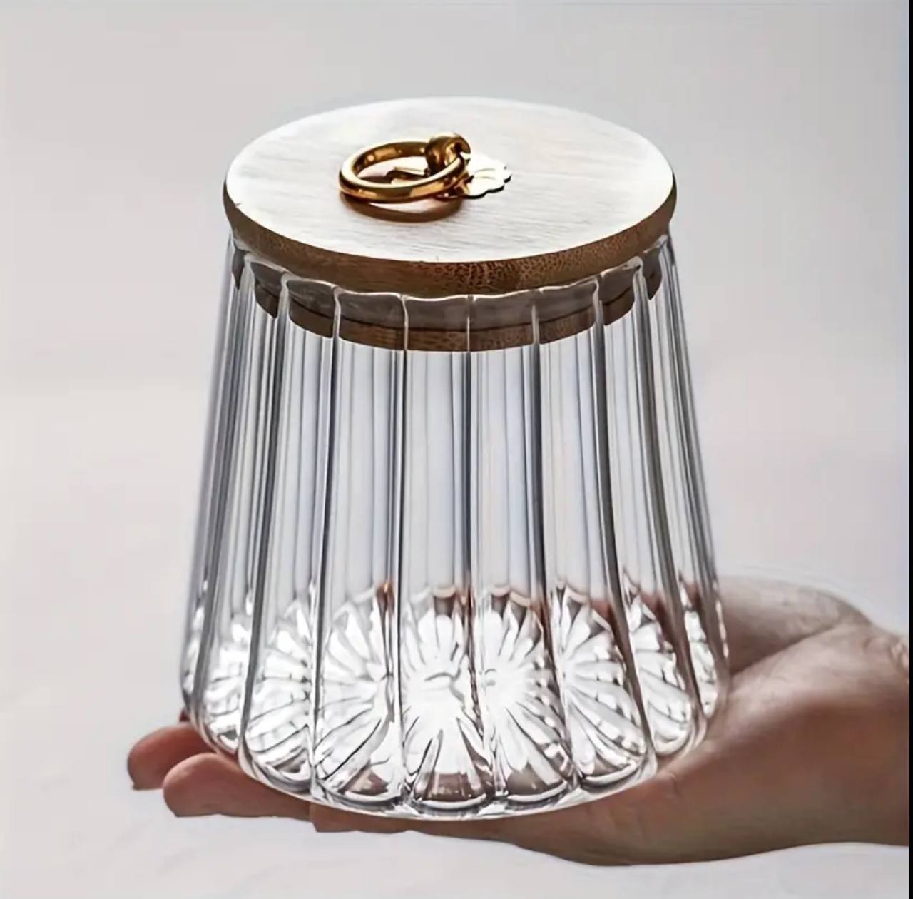 Glass storage containers with Bamboo lid