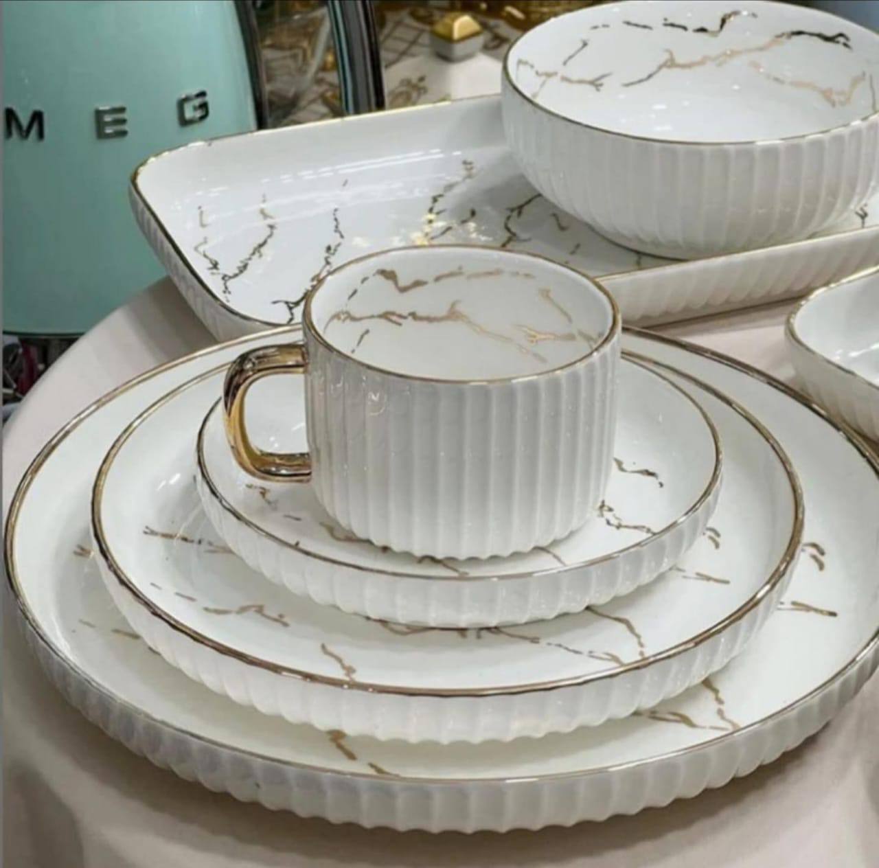 Elegant European Porcelain Dinner set