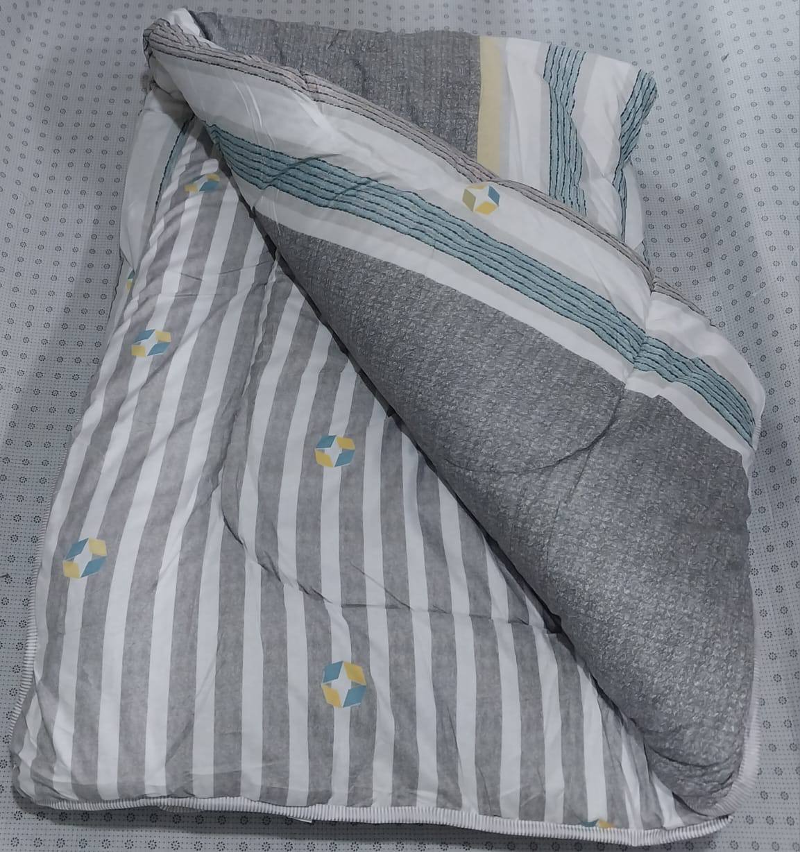 Binded duvets sizes 6by7