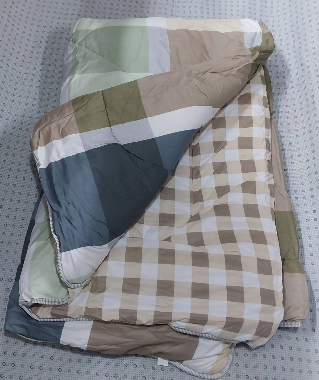 Binded duvets sizes 6by7
