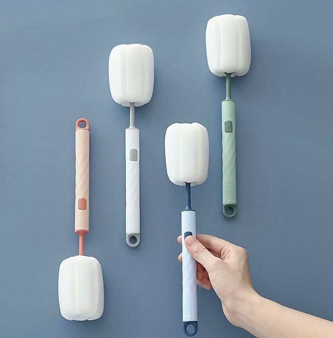 Removable sponge brush