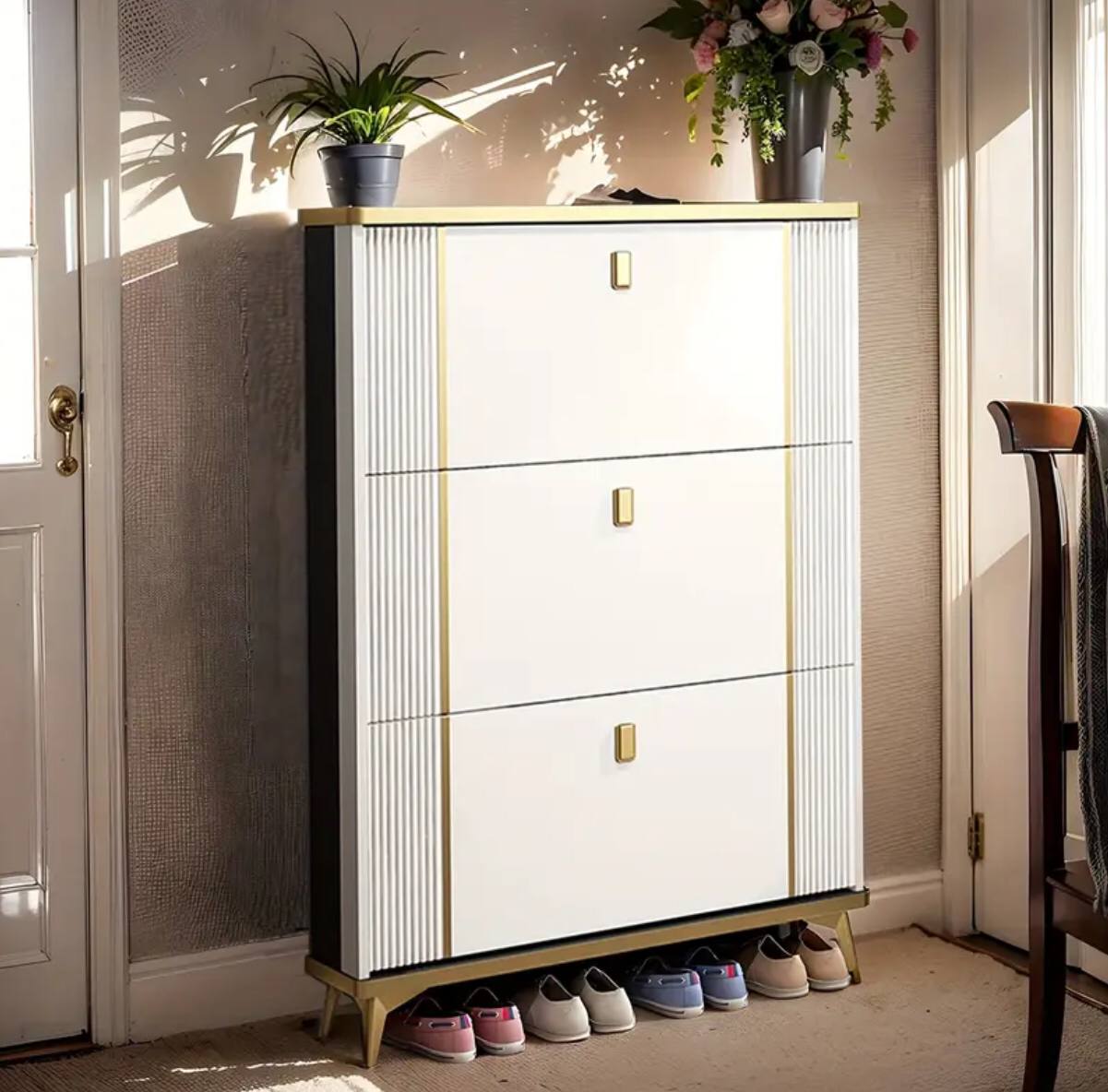 Bucket flip shoe rack
