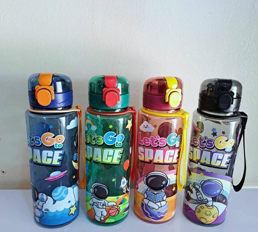 700ml kids space water,