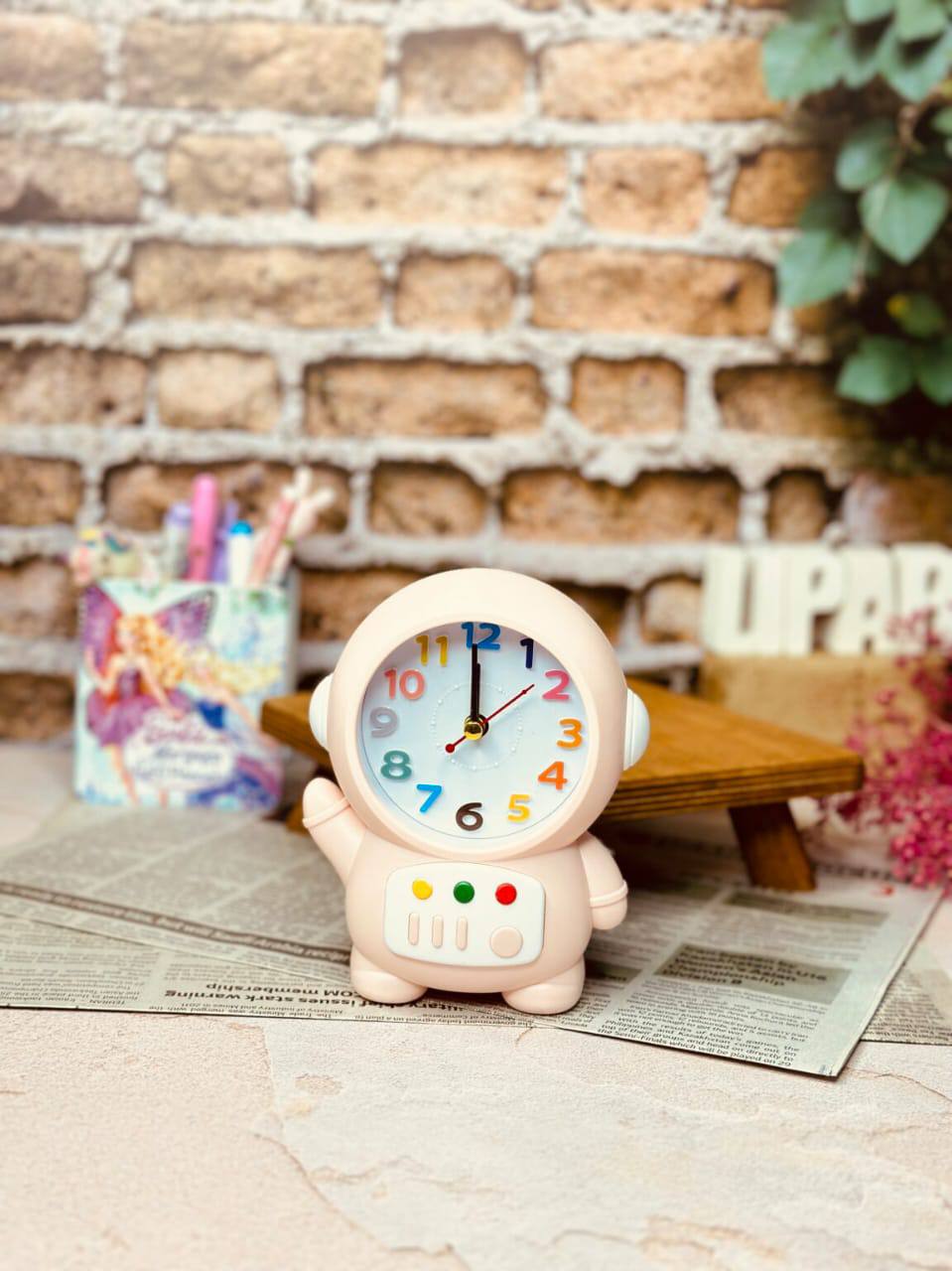 Creative Astronaut Student Bedside Alarm Clock,