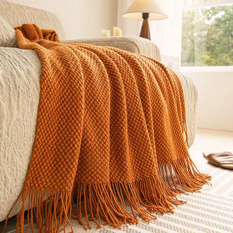 Knitted throw blanket