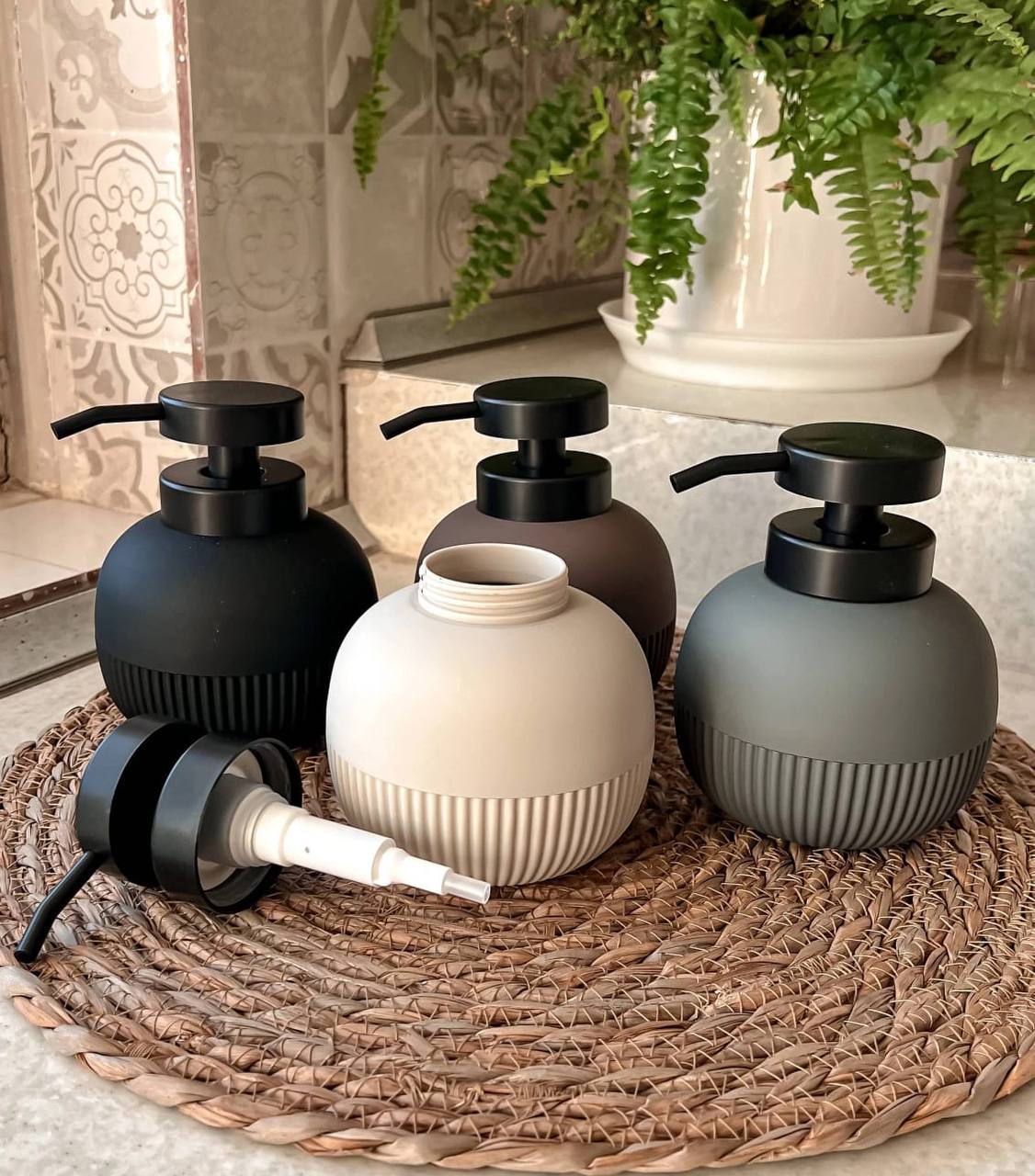 Boho acrylic luxury Lotion pump bottle for kitchen/ bathroom countertops / shower gel/ decorative soap dispenser