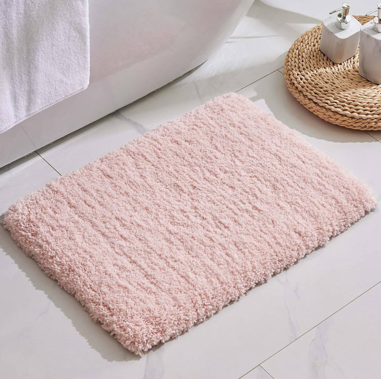 Bathroom absorbent fluffy mat