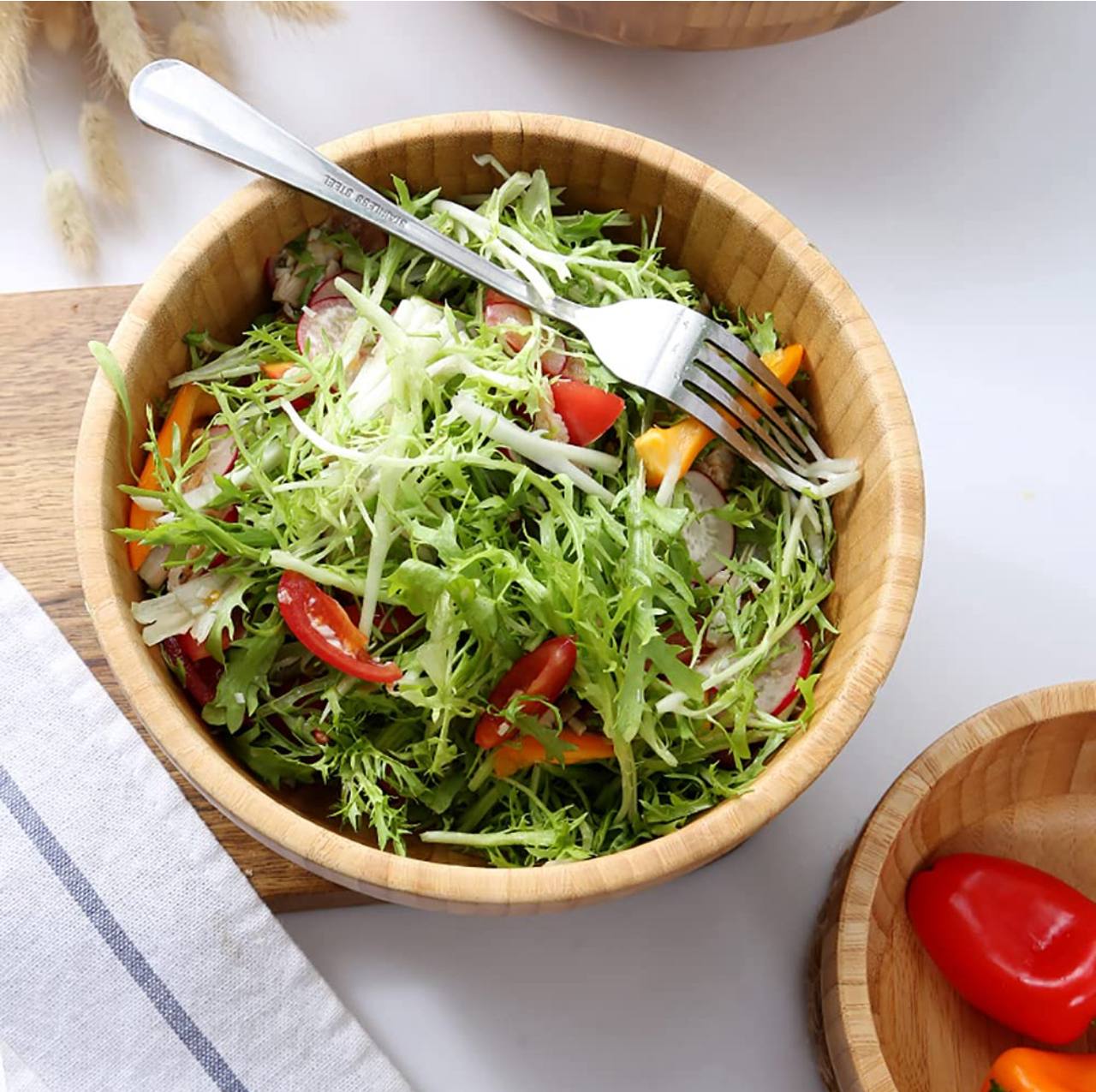Bamboo salad bowls