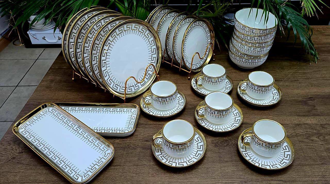 32pc golden dinner sets