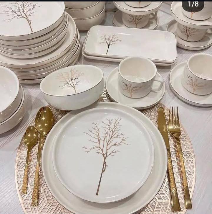 32pcs Elegant Floral European Porcelain Dinner set