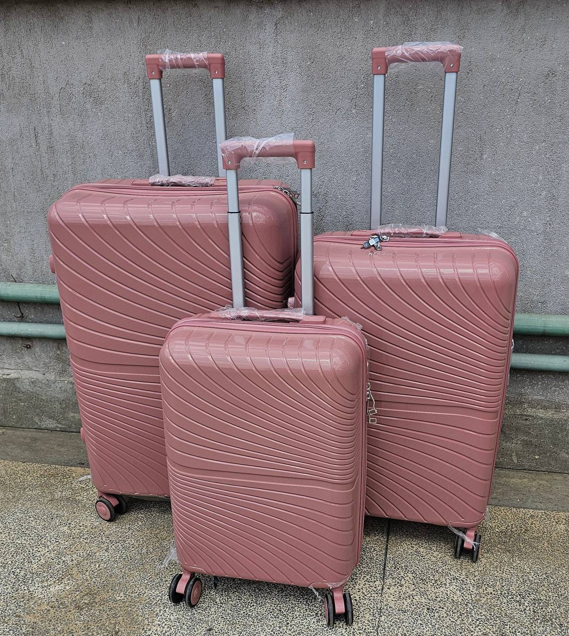 3 in 1 Luxurious Unbreakable Pp Suitcase
