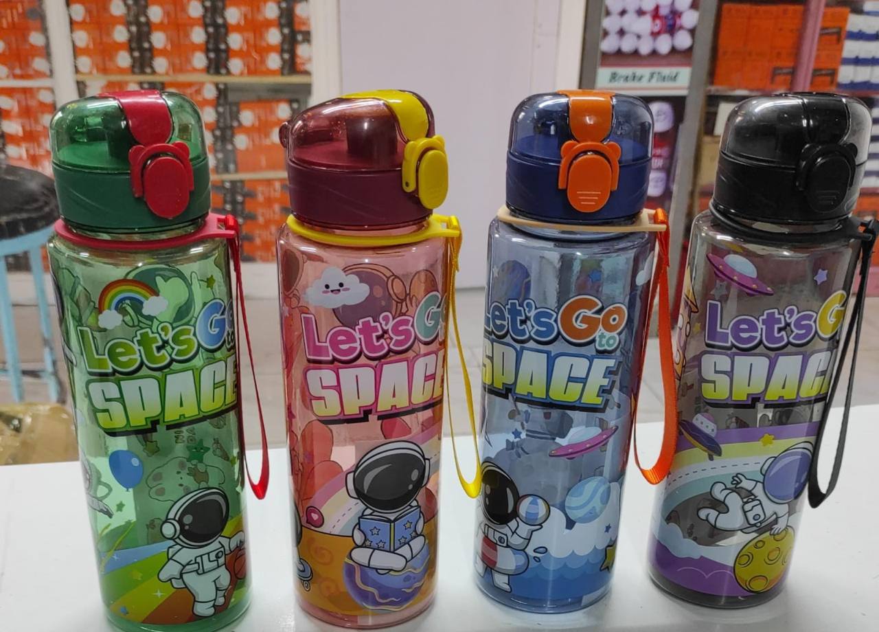 700ml kids space water,