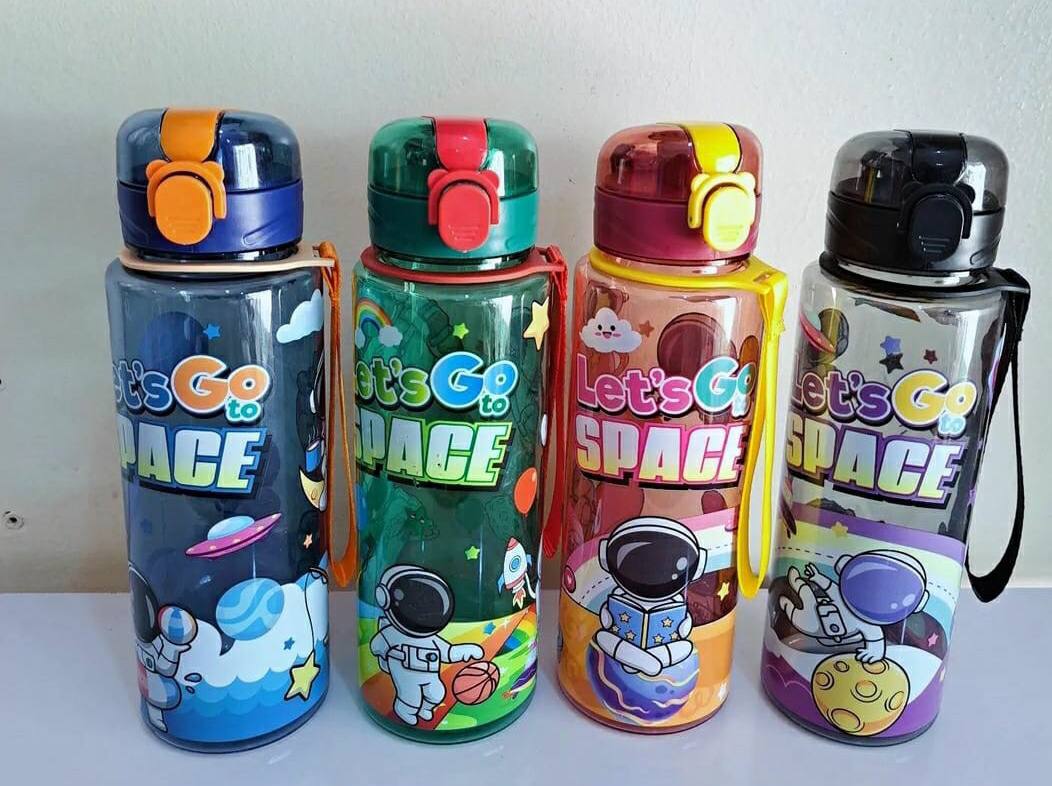 700ml kids space water,
