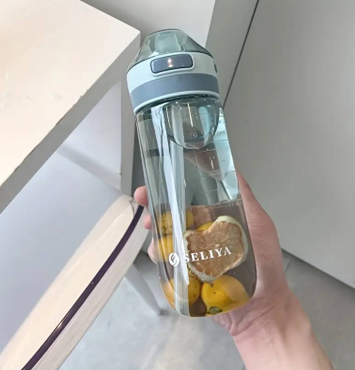 800ml with lock Lightweight Nonskid water bottle