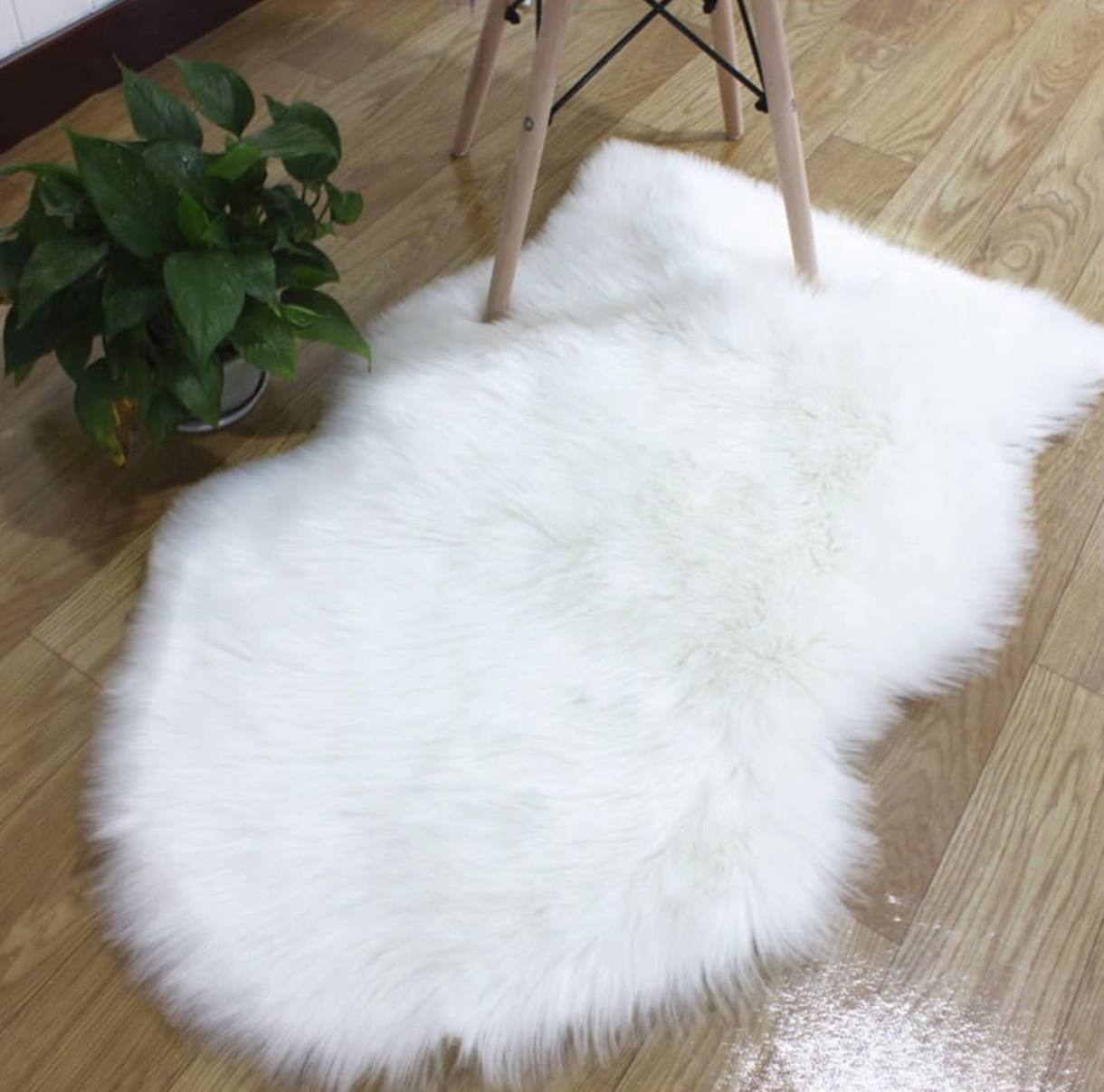 Decorative faux fur mats