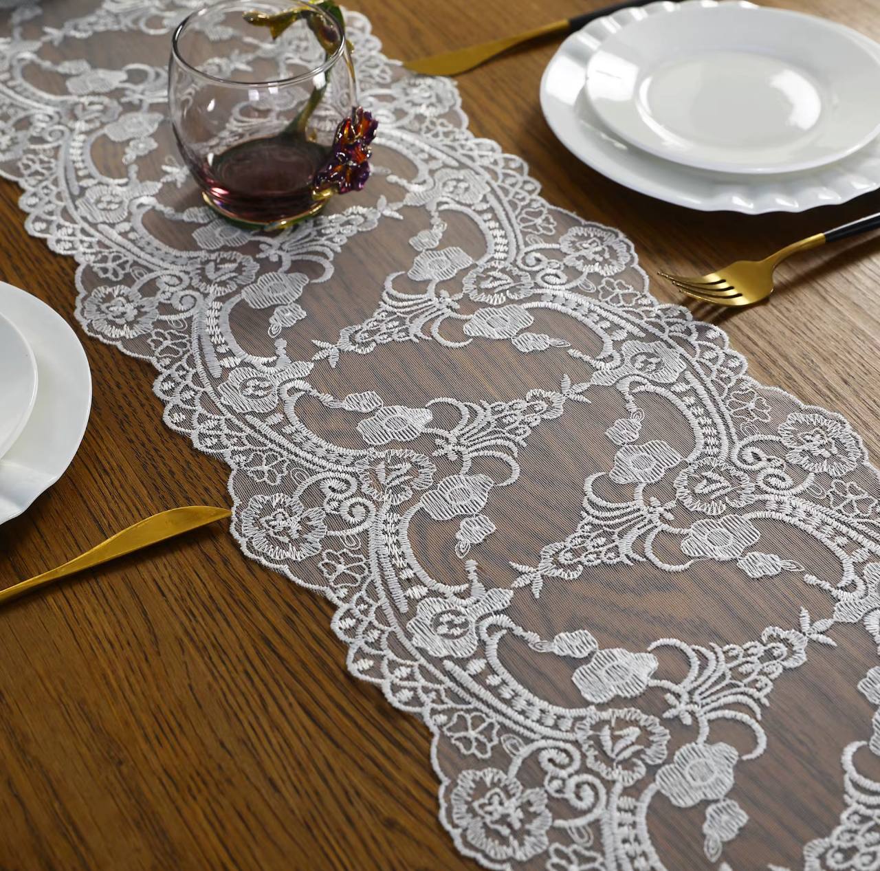 European light luxury Style Table Runner