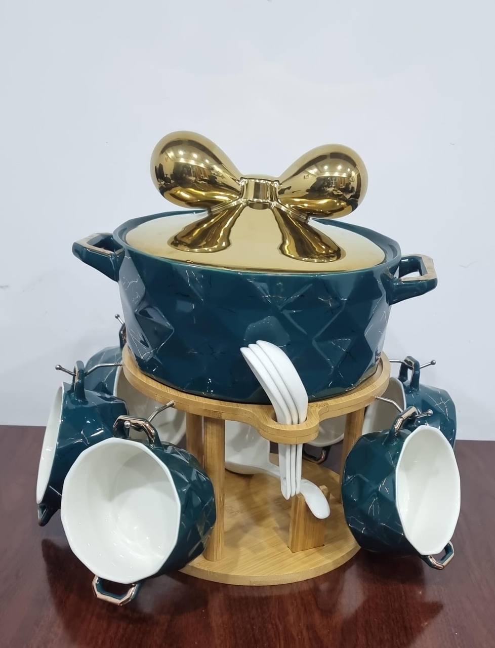 JC7572 set of 6 ceramic marble-like soup bowls 1 soup touren on bamboo base + burner