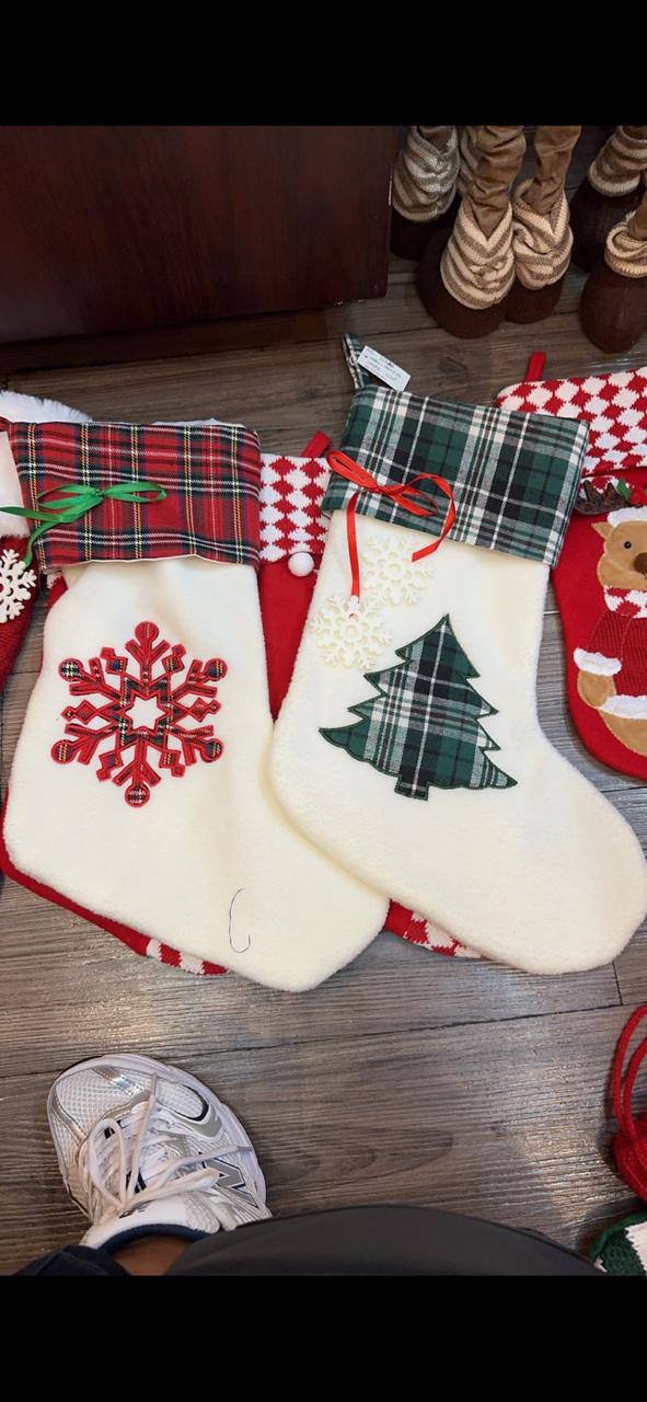 Christmas Fireplace socks comes as a set of 2