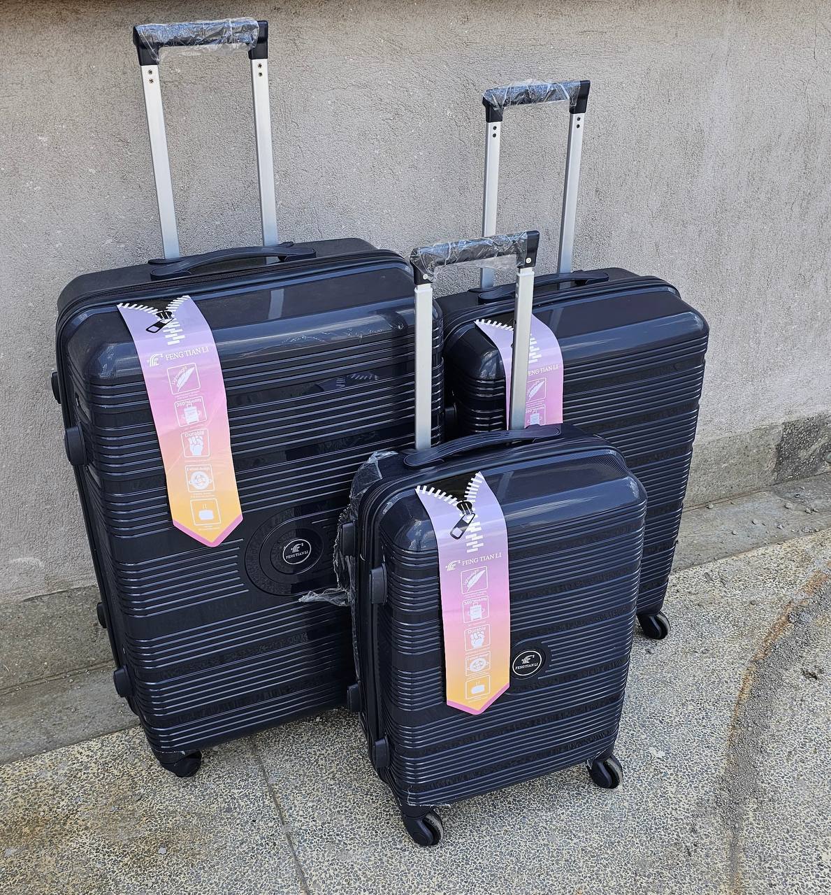 3 in 1 Luxurious Unbreakable Pp Suitcase