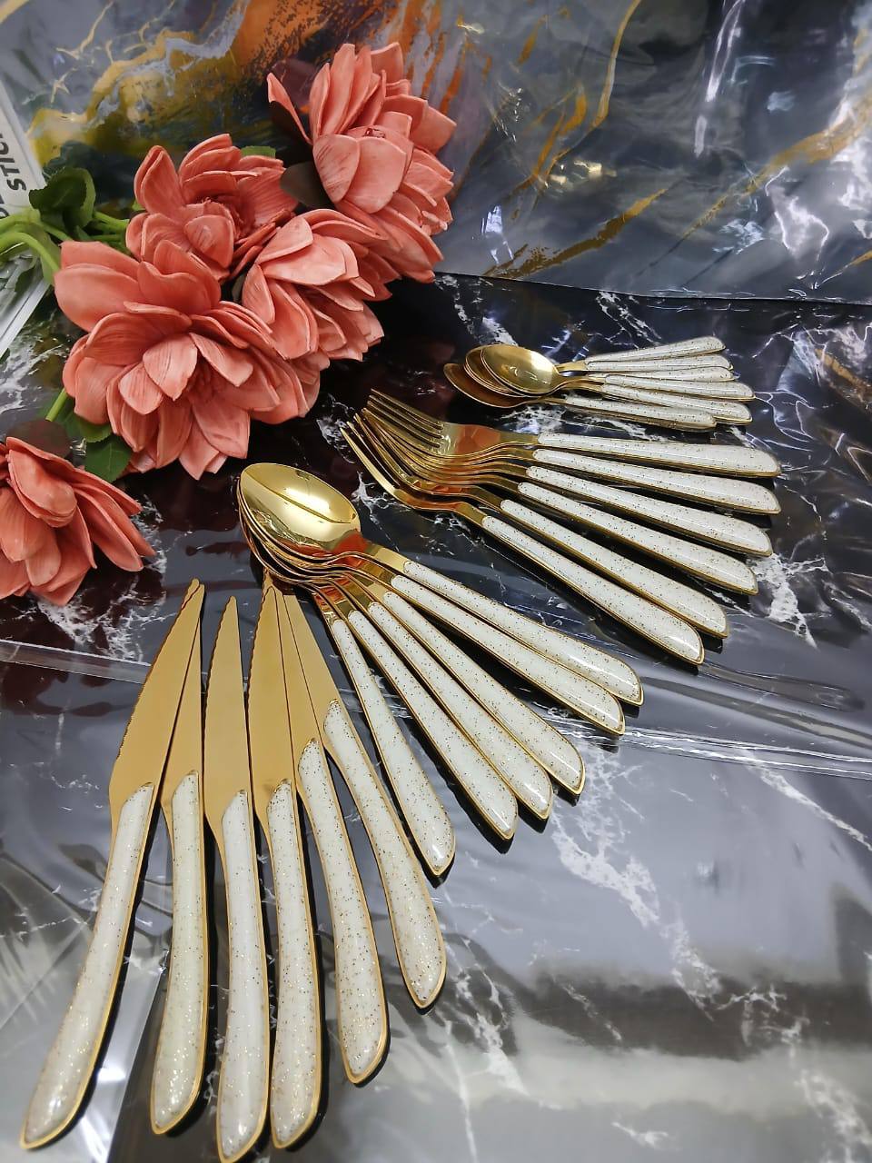 Heavy duty 24pcs dining cutlery set