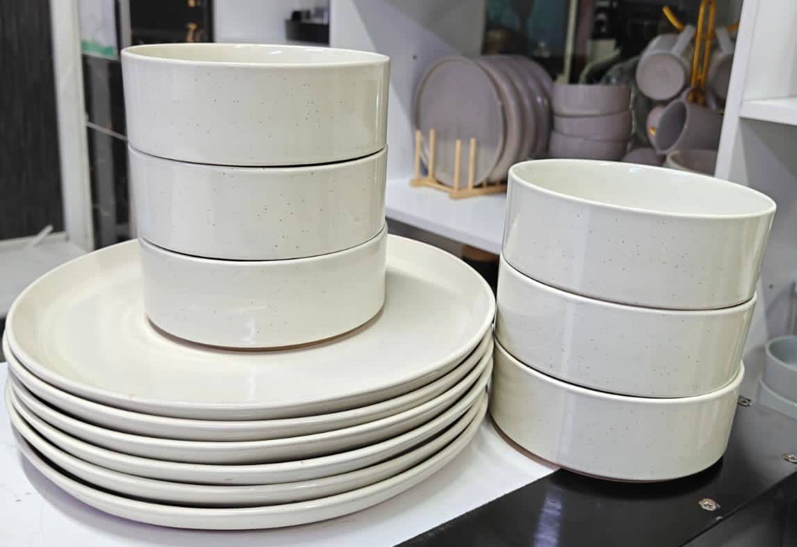 premium quality bowls and plates set