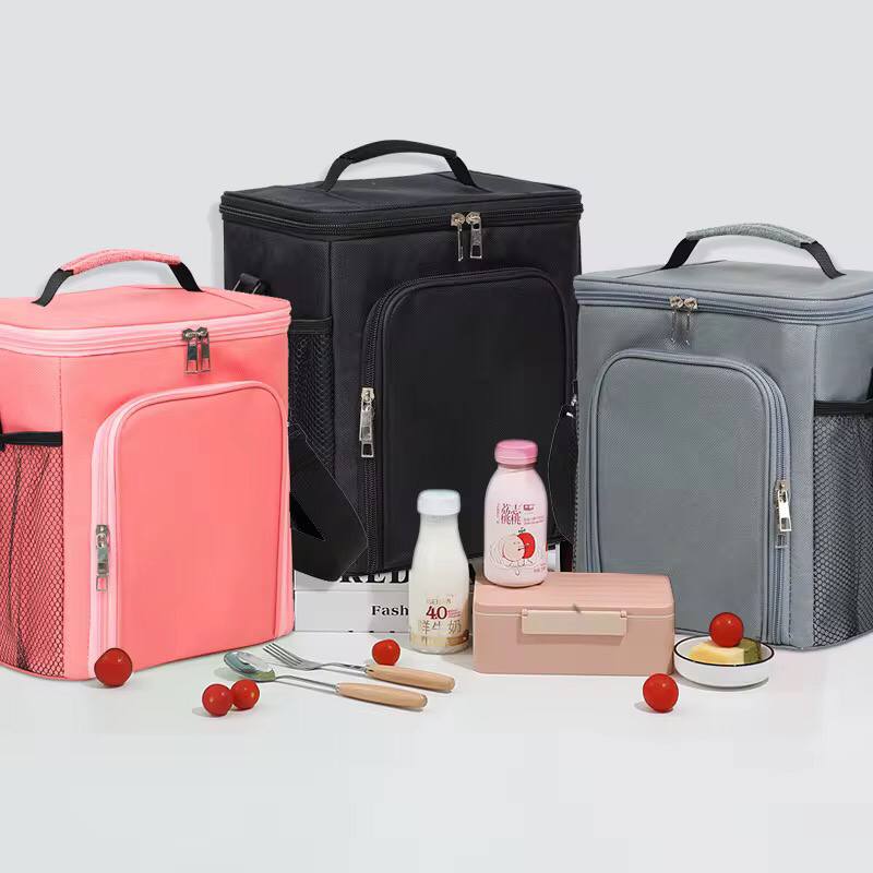 Large capacity 2 compartment lunch bag .