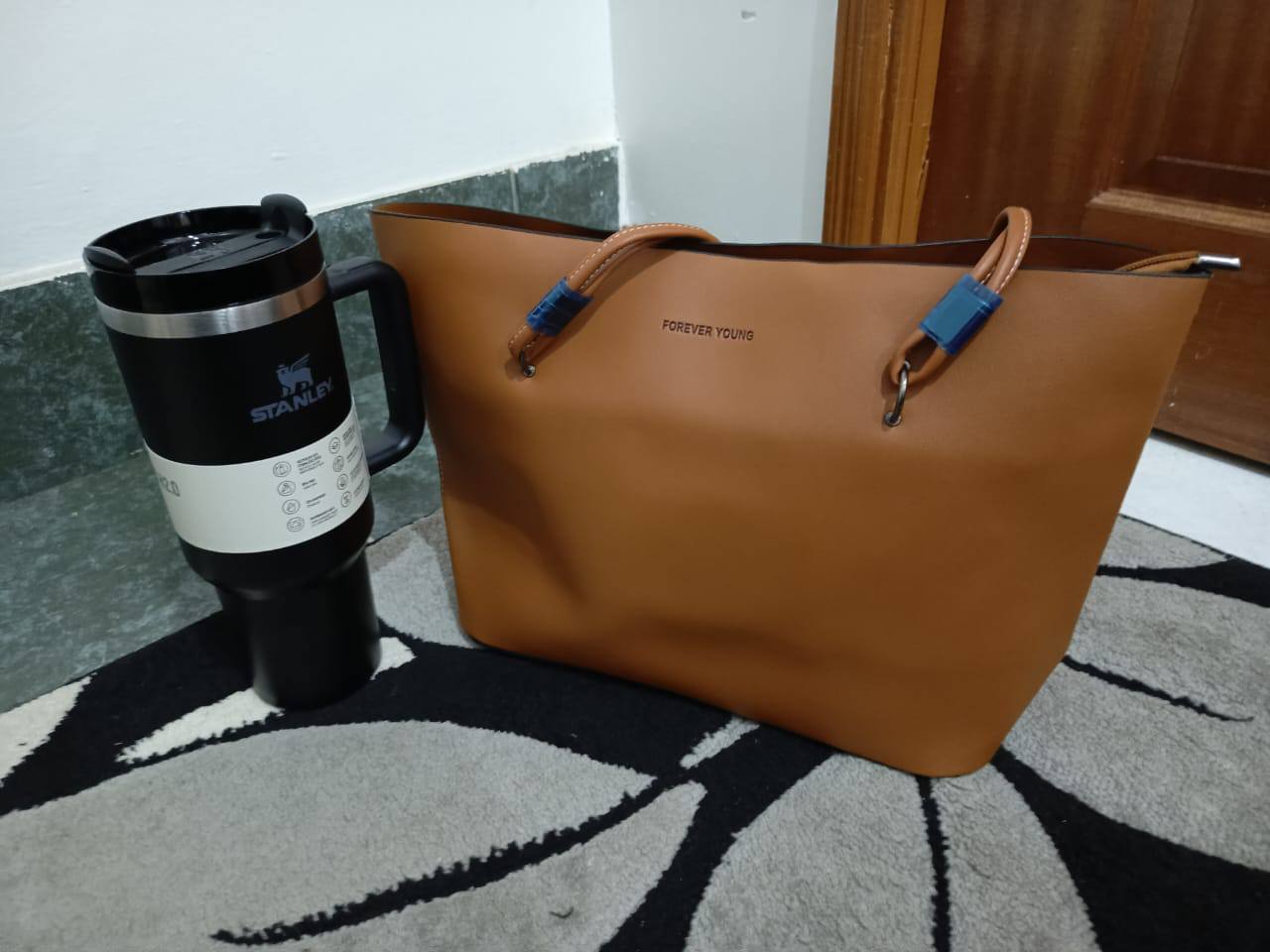 14 inch Classy Laptop Tote Bag