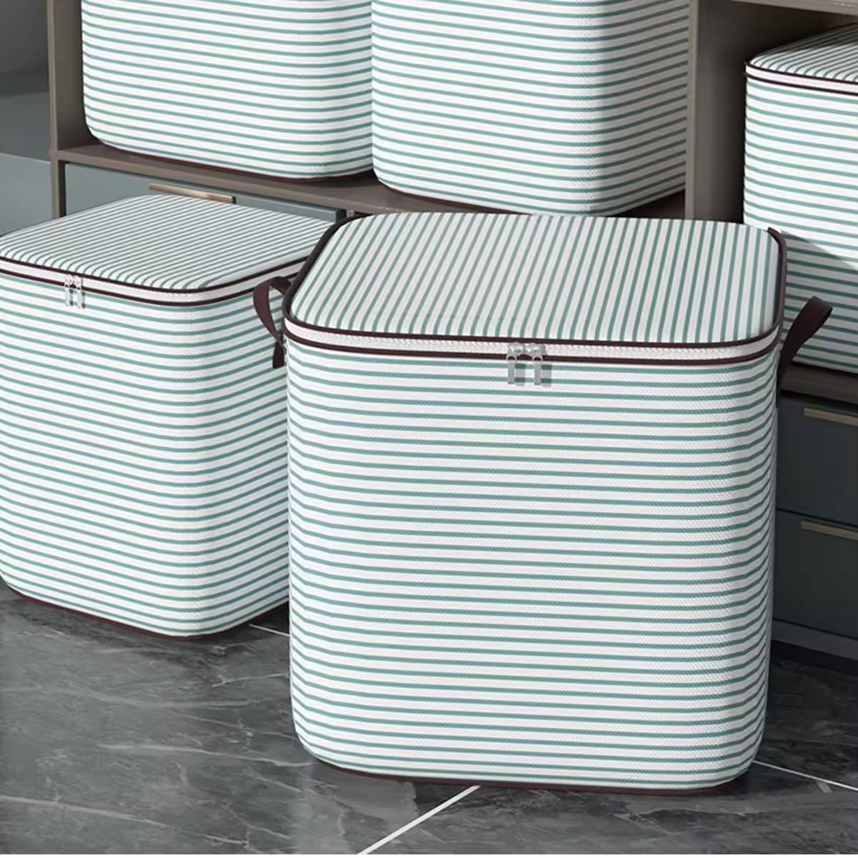 Striped Quilt Duvet/Closet Organizer/Luggage Storage Bags