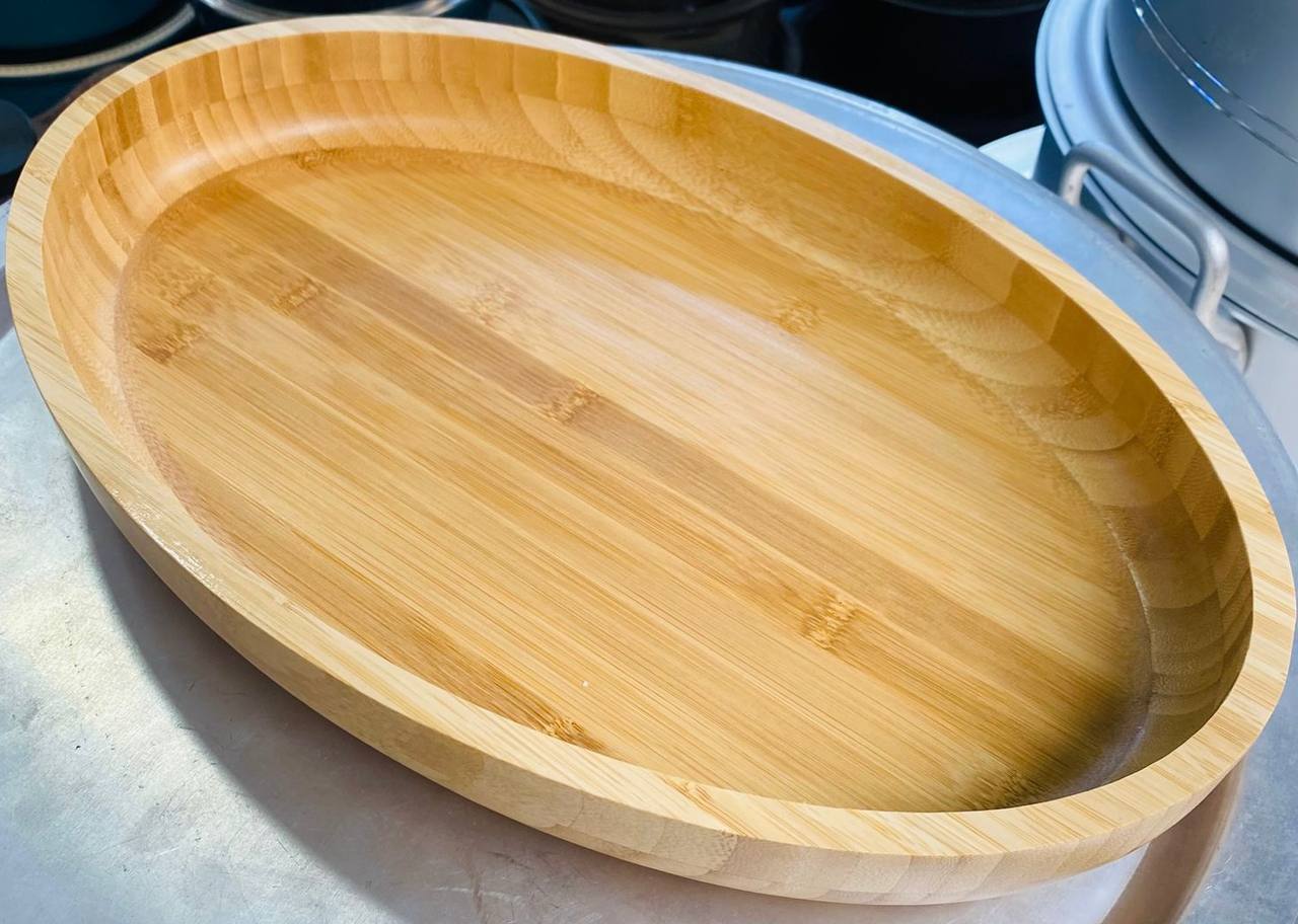 Bamboo salad bowls