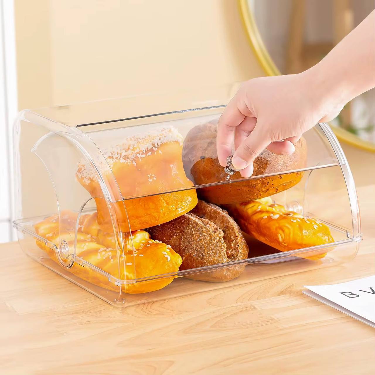 Bread bin