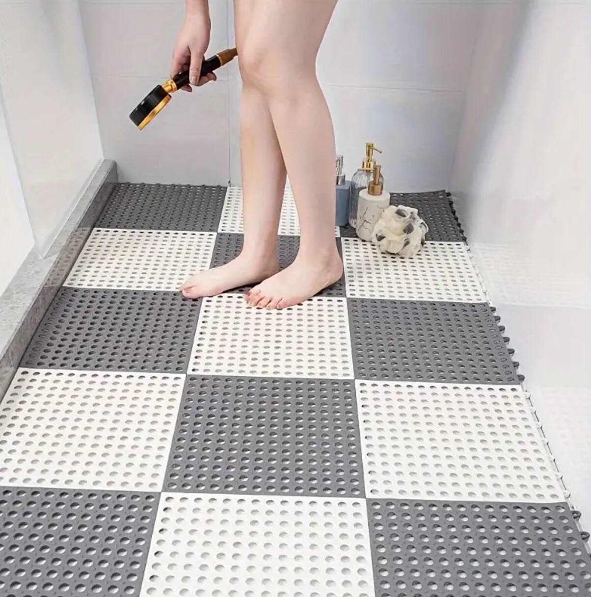 Waterproof antislip bathroom mat