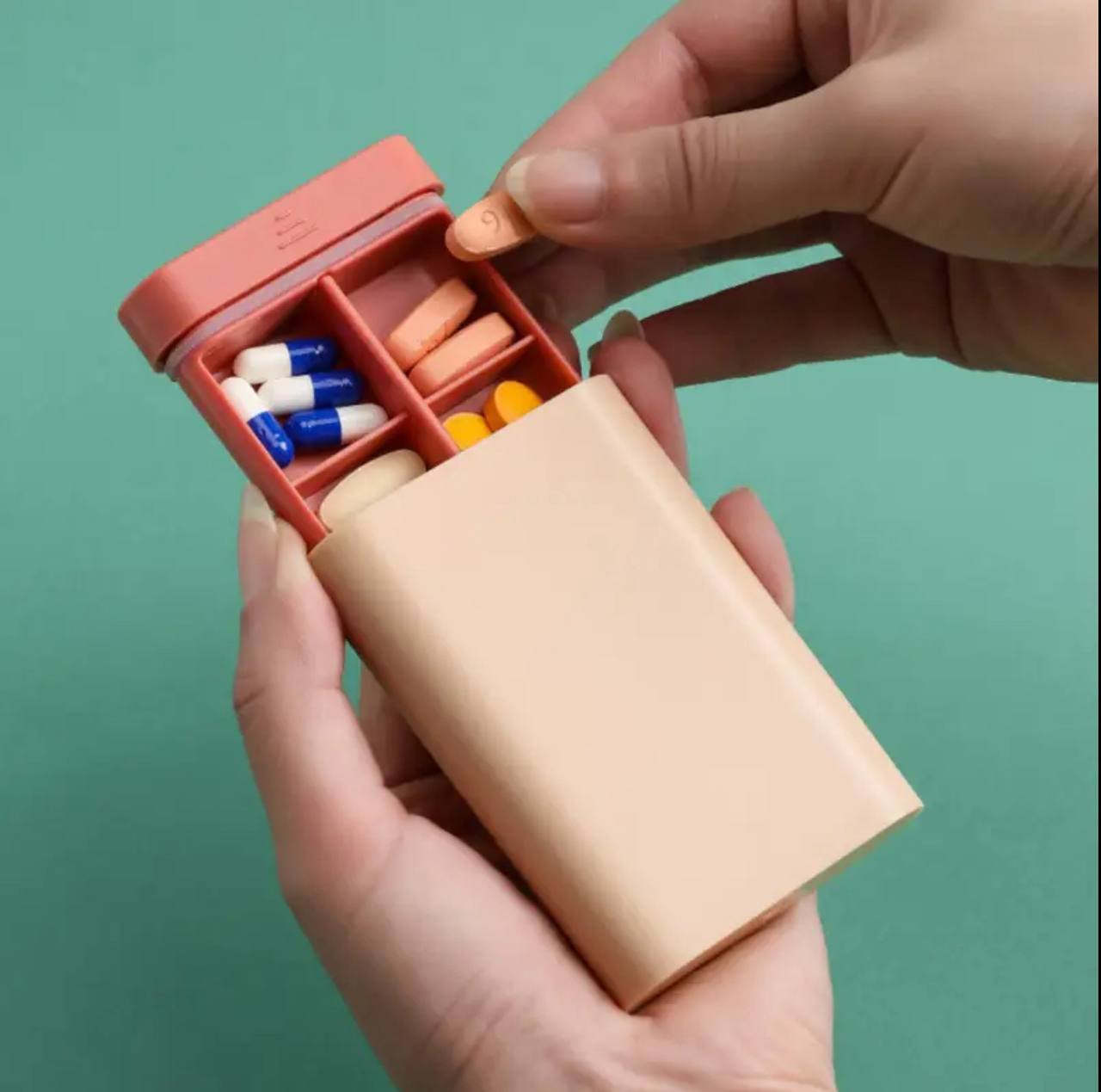 Nordic style pill (medicine) organiser