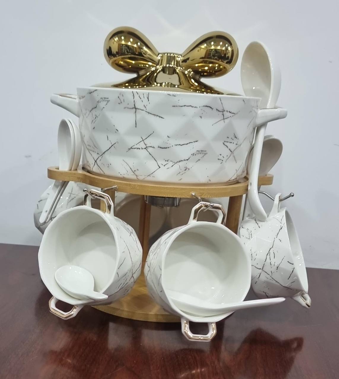 JC7572 set of 6 ceramic marble-like soup bowls 1 soup touren on bamboo base + burner