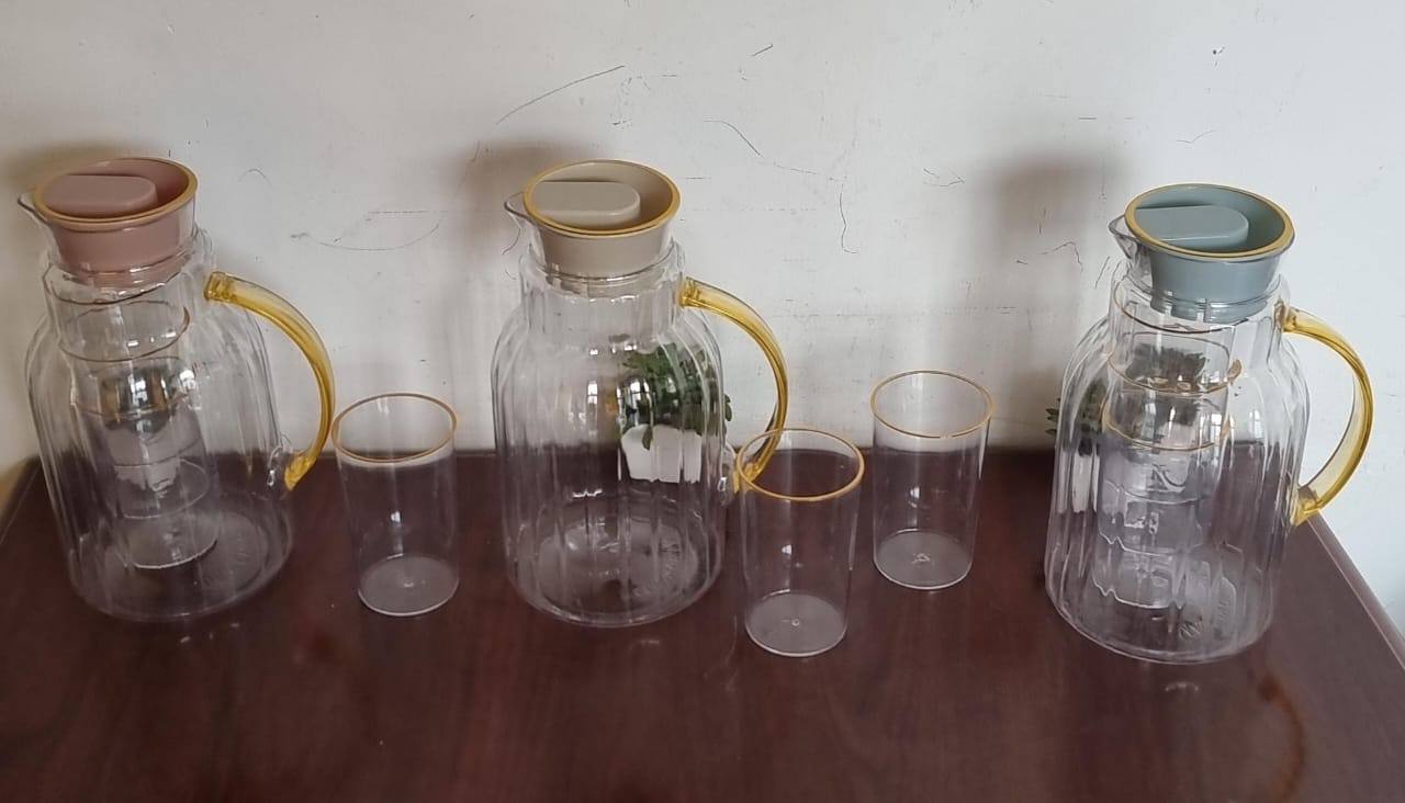 Stylish Clear acrylic water set (1.8l jug +3 - 220ml tumblers)
