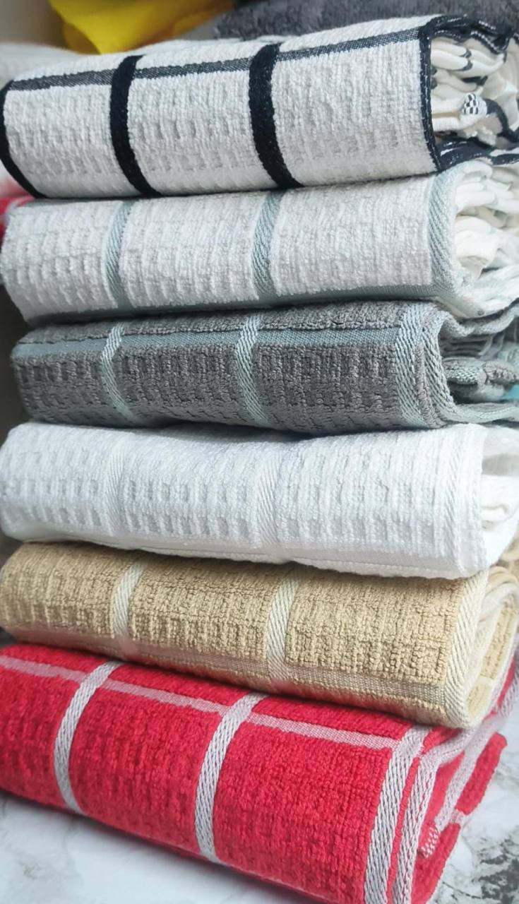 100% cotton dish cloth
Tea towels