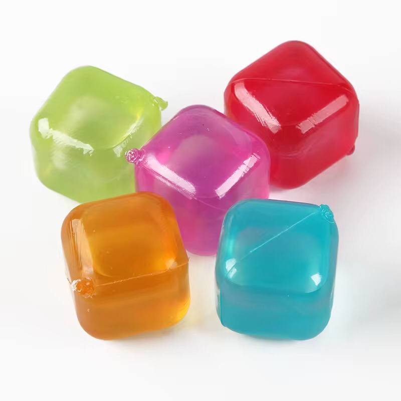 Reusable ice cubes