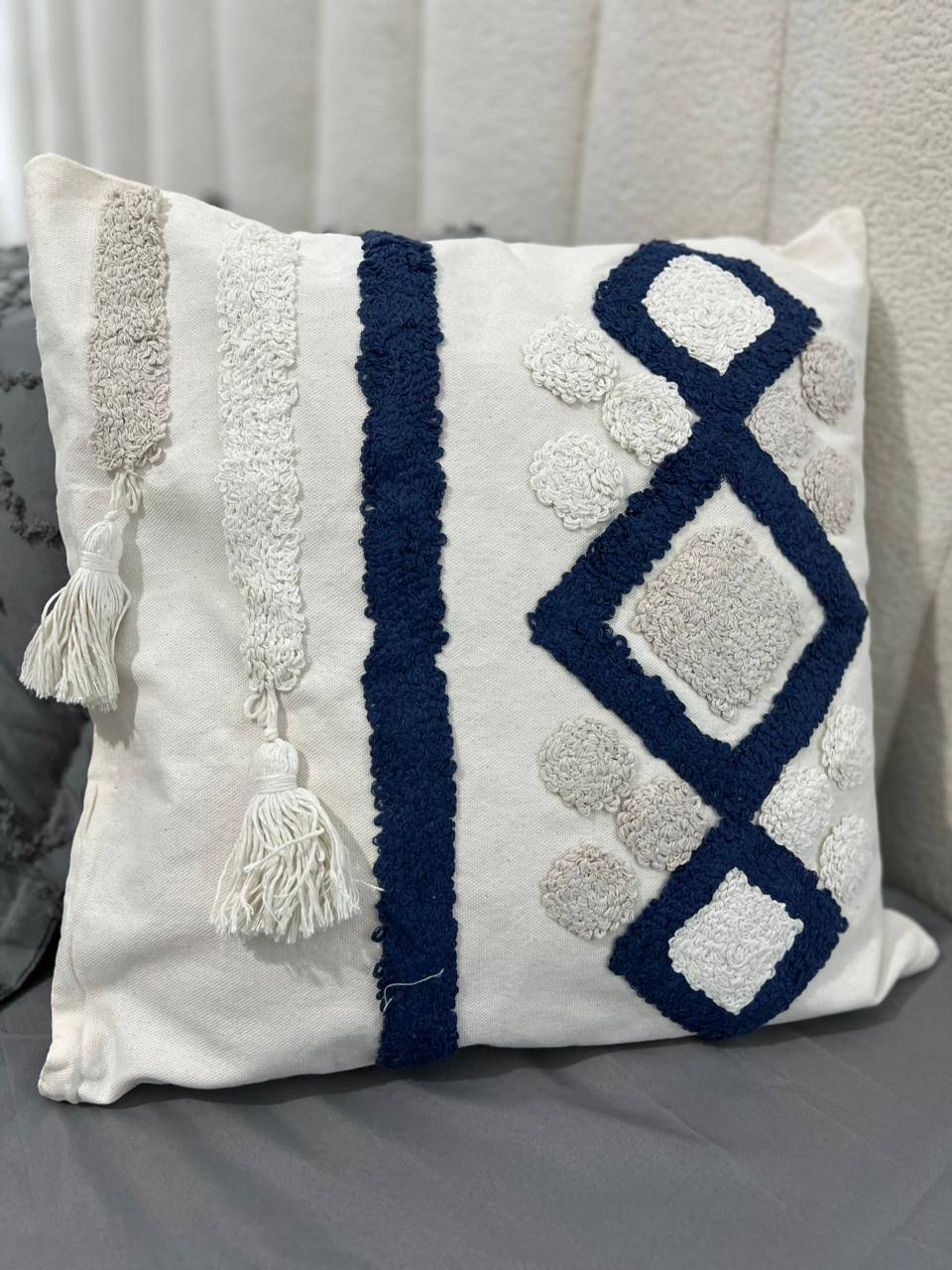 Fancy TUFTED/BOHO throw pillow covers with tassels