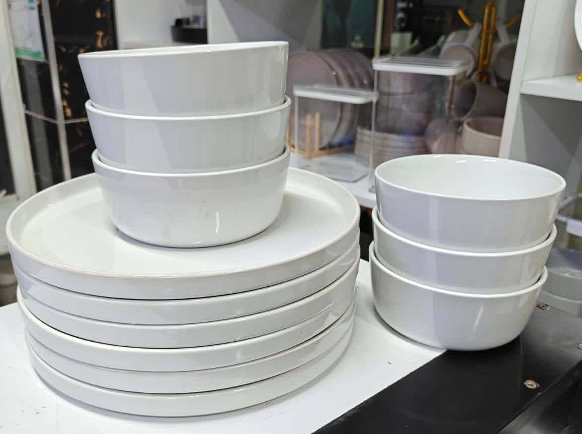 premium quality bowls and plates set