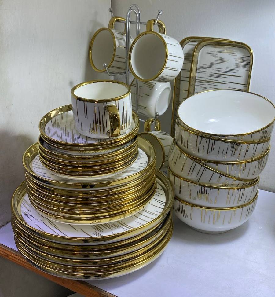 32pc ceramic golden dinner sets