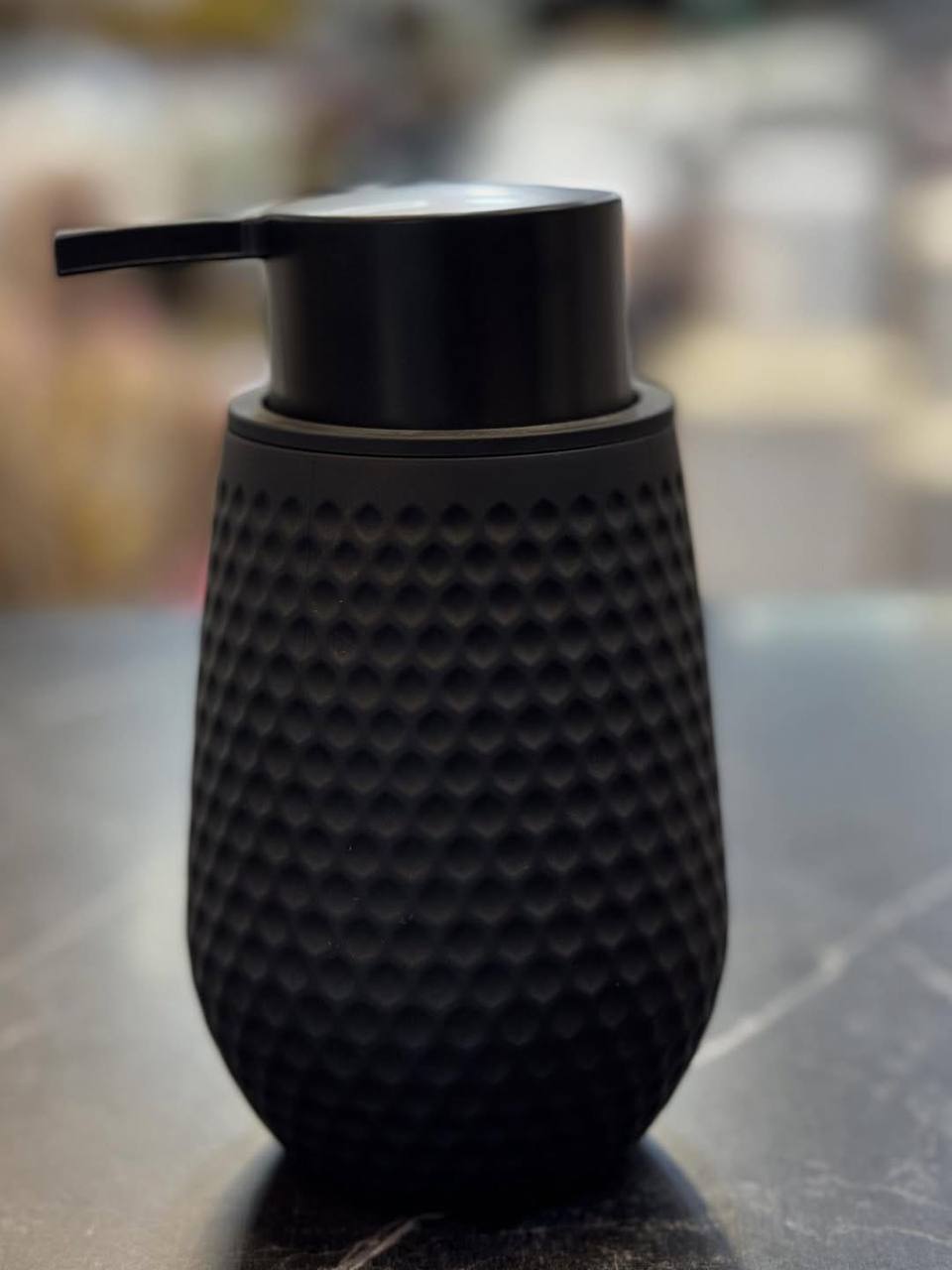 Hard plastic luxury Lotion pump bottle for kitchen/ bathroom countertops / shower gel/ decorative soap dispenser