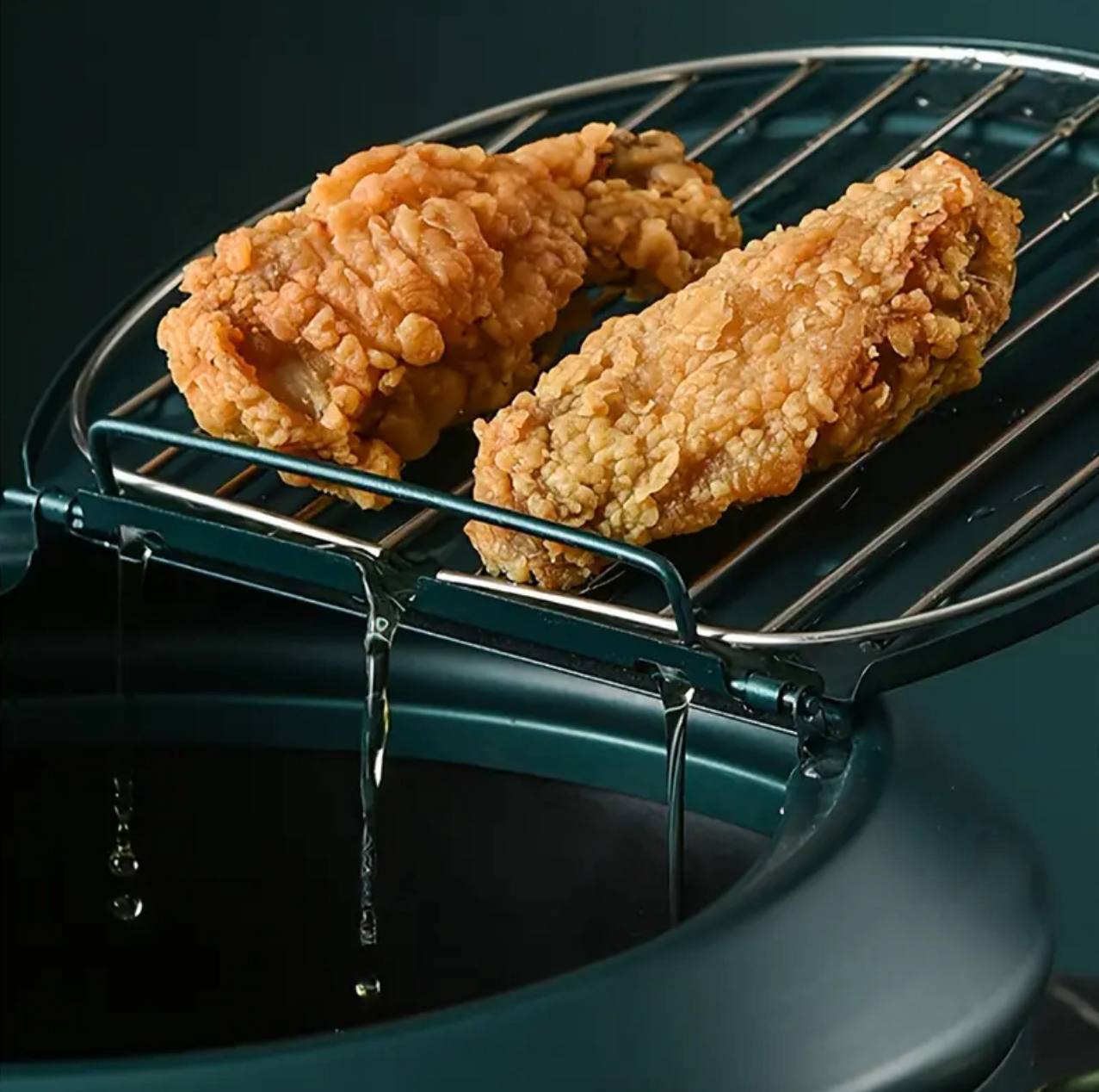Nordic green coloured 3.4L Frying pot with thermometer and oil drain grill